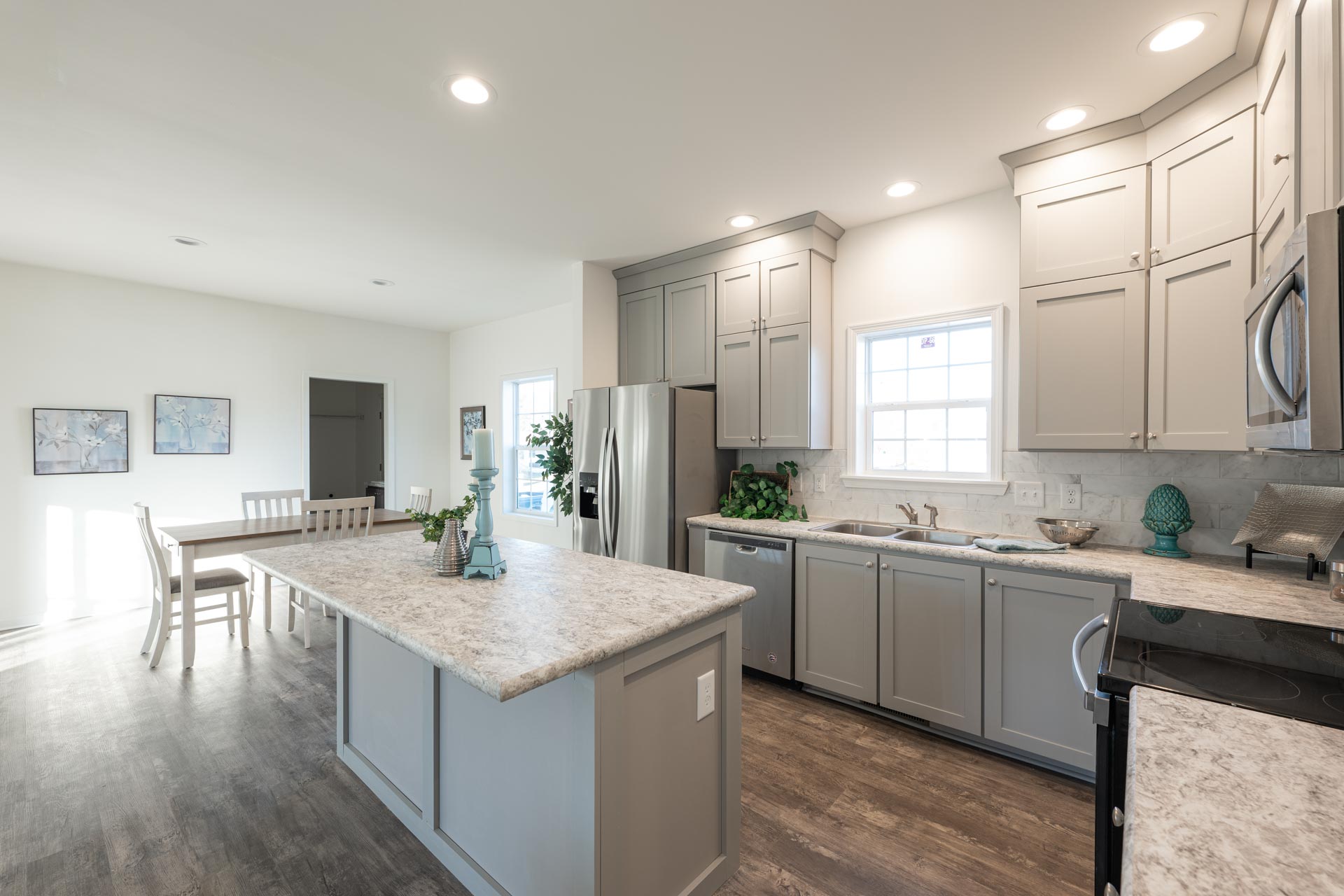 Blue Ridge MAX Doughton Max 25 1B1003L by RAnell Homes